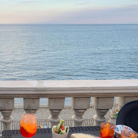 Maremare Apartments Giardini Naxos Εξωτερικό φωτογραφία