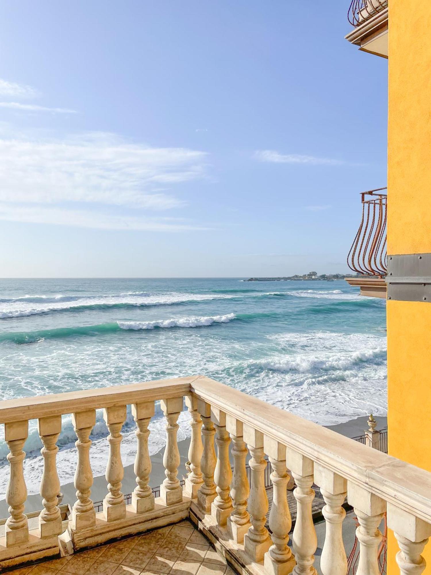Maremare Apartments Giardini Naxos Εξωτερικό φωτογραφία
