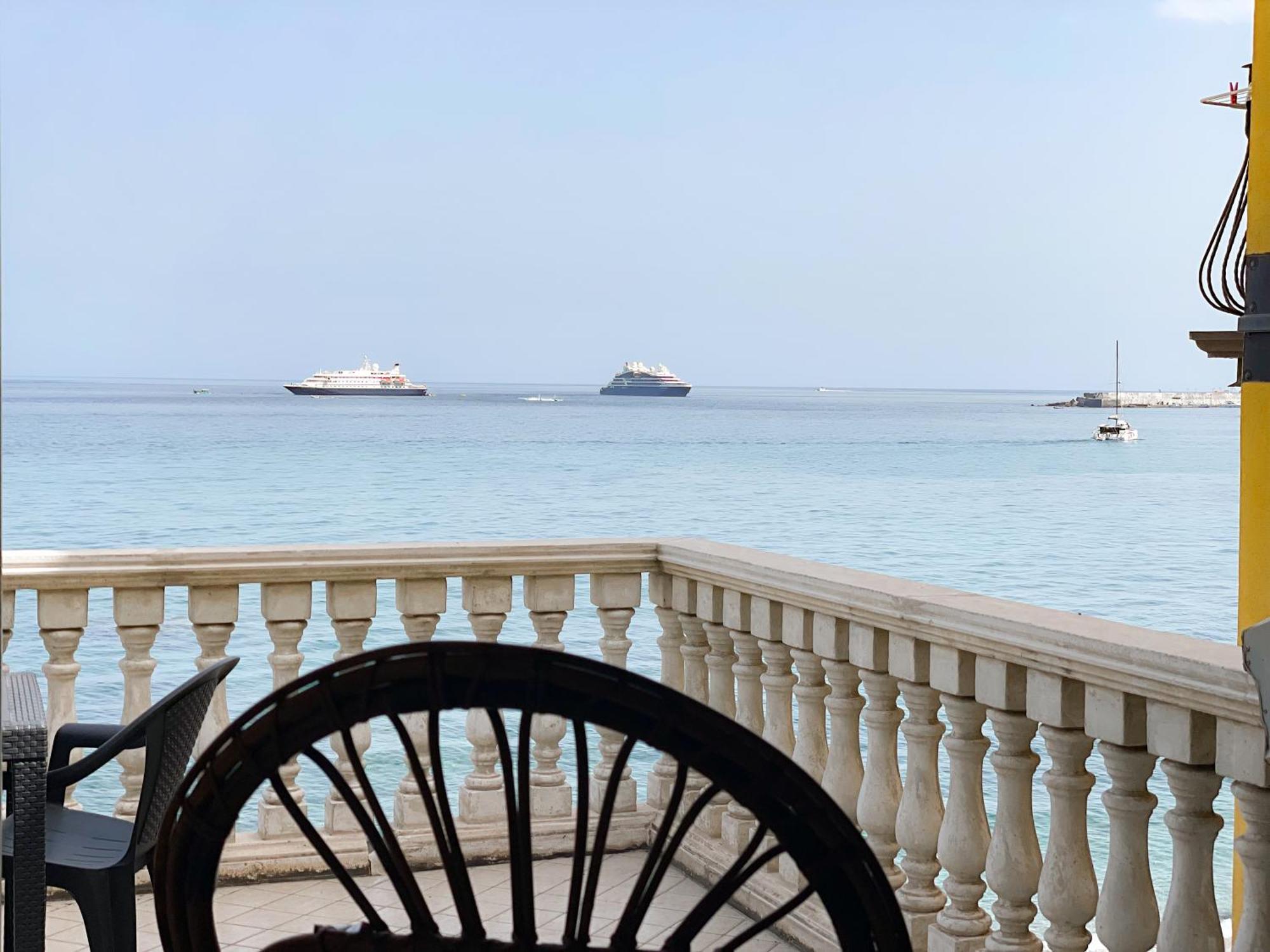 Maremare Apartments Giardini Naxos Εξωτερικό φωτογραφία