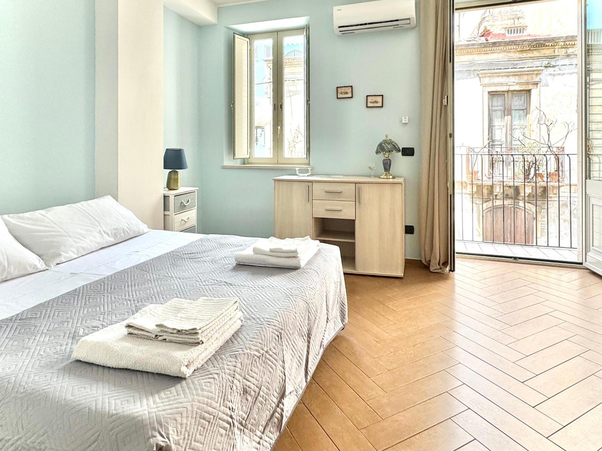 Maremare Apartments Giardini Naxos Εξωτερικό φωτογραφία